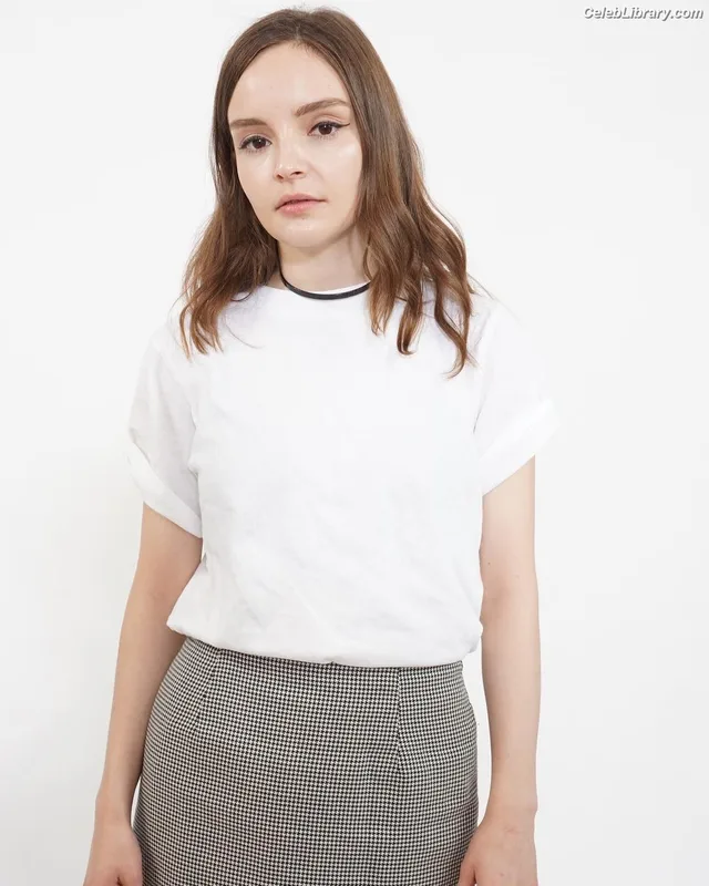 Lauren Mayberry photo 1 of 1227