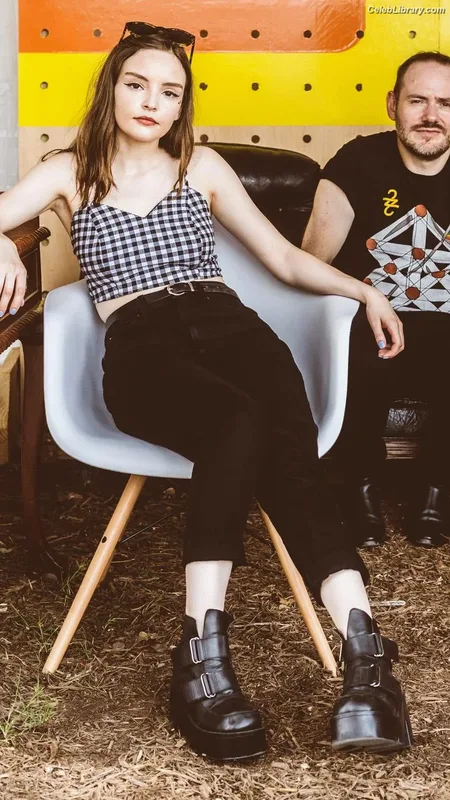 Lauren Mayberry photo 15 of 1227