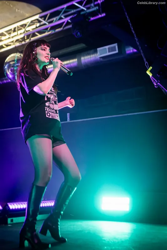 Lauren Mayberry photo 24 of 1227