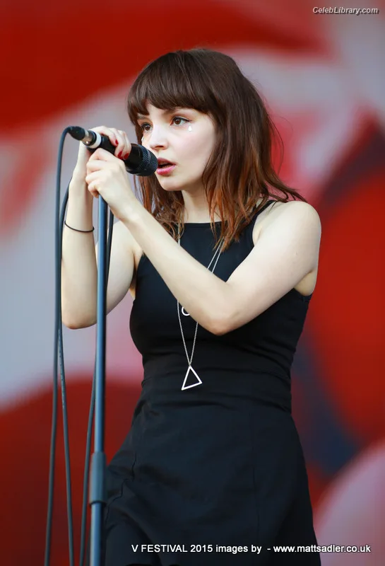 Lauren Mayberry photo 1 of 1227