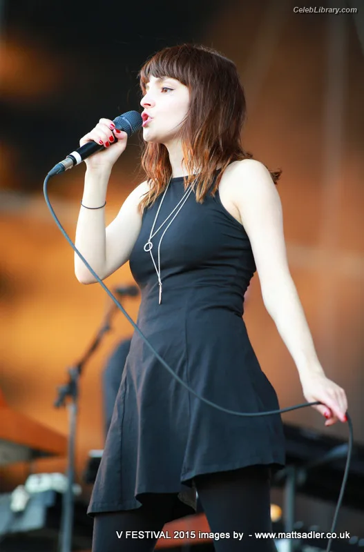 Lauren Mayberry photo 3 of 1227