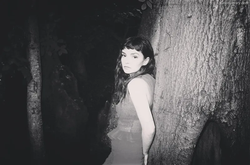 Lauren Mayberry photo 19 of 1227