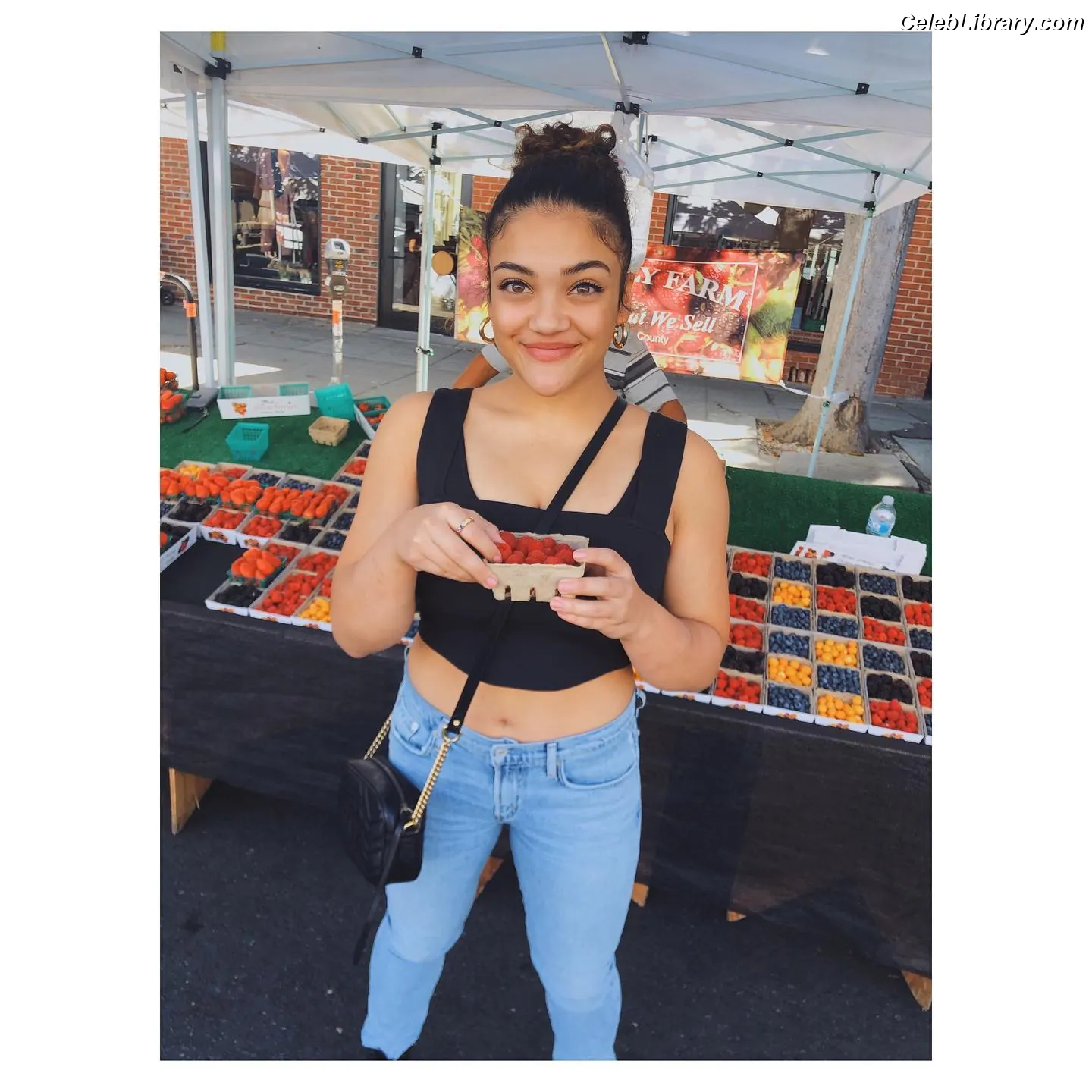Laurie Hernandez photo 19 of 219