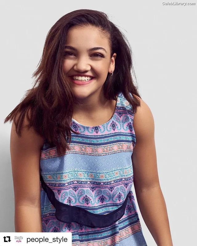 Laurie Hernandez photo 11 of 220