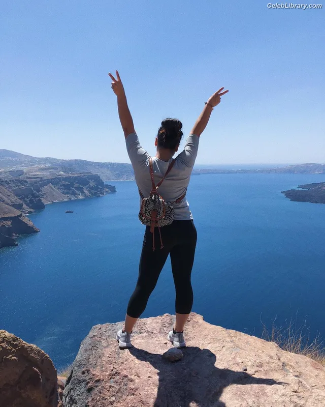 Laurie Hernandez photo 14 of 220