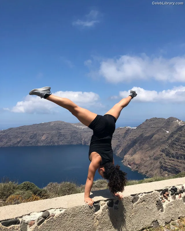 Laurie Hernandez photo 16 of 220