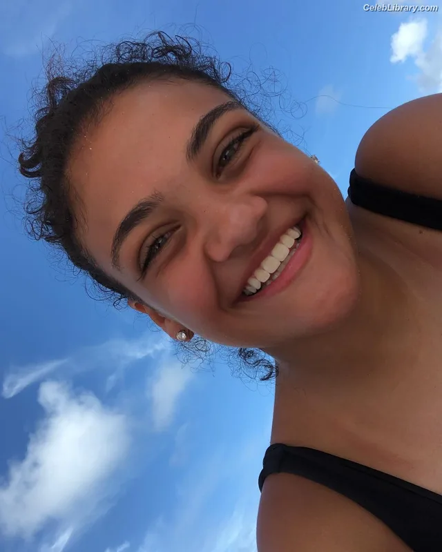 Laurie Hernandez photo 21 of 220