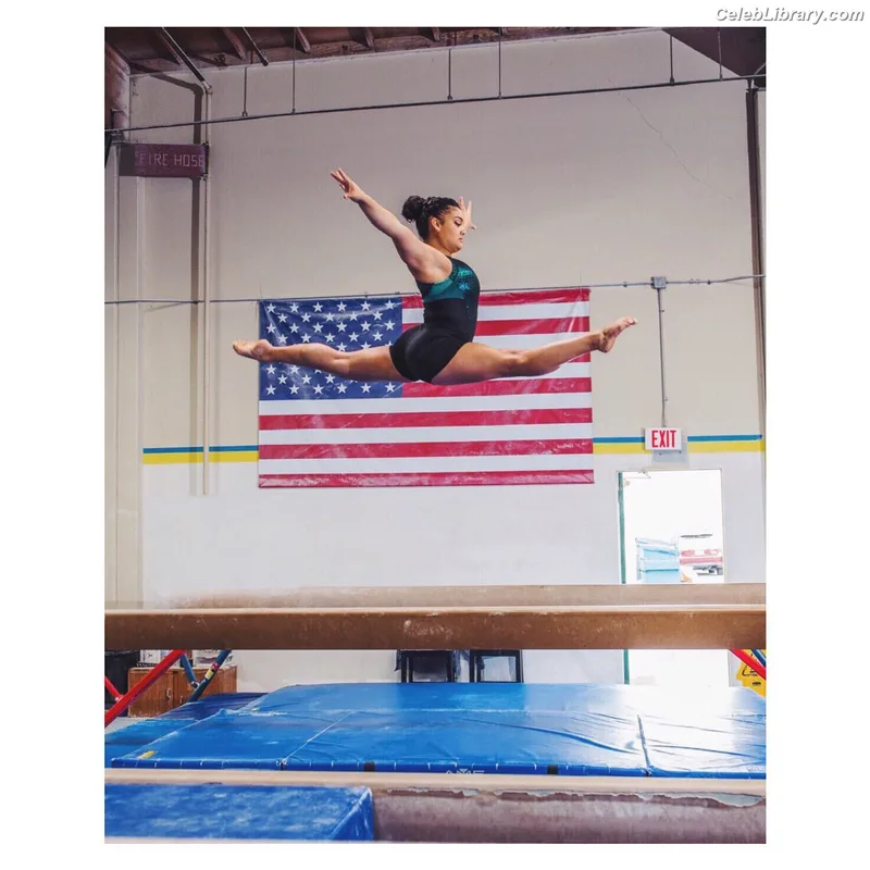 Laurie Hernandez photo 17 of 220