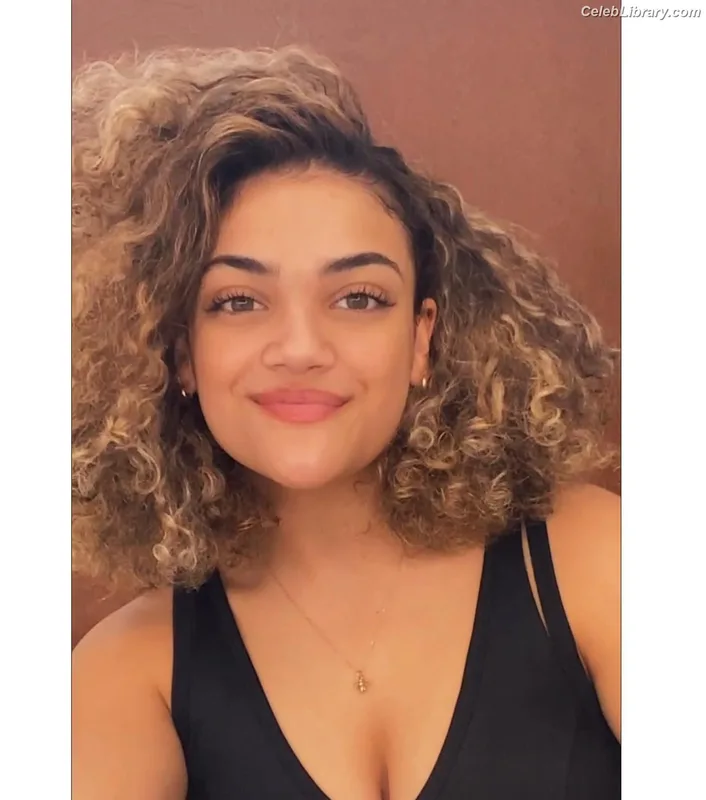 Laurie Hernandez photo 22 of 220