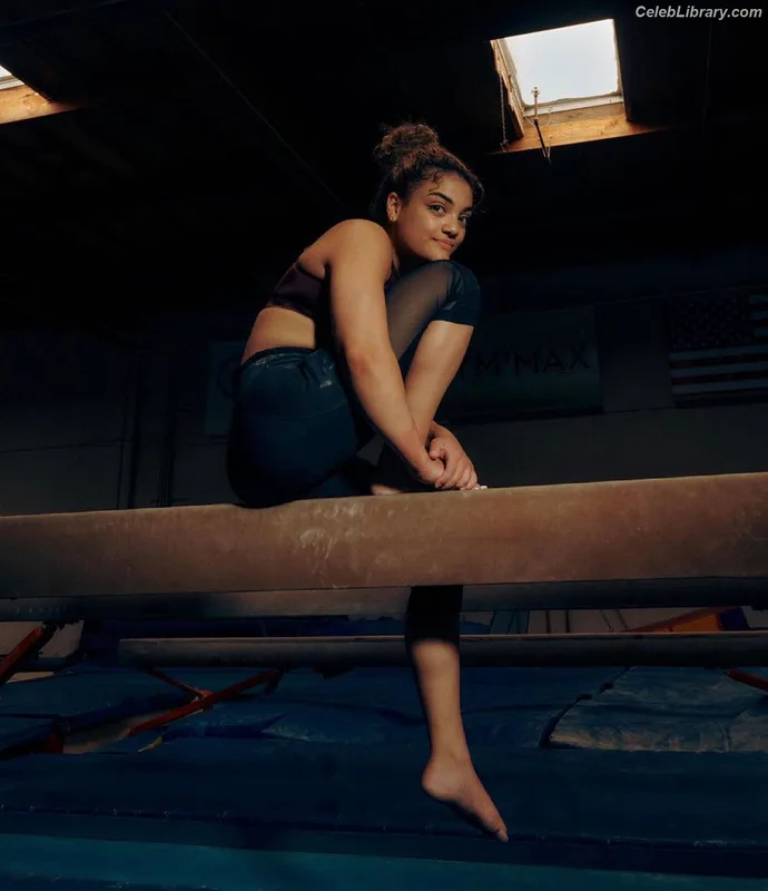 Laurie Hernandez photo 8 of 220