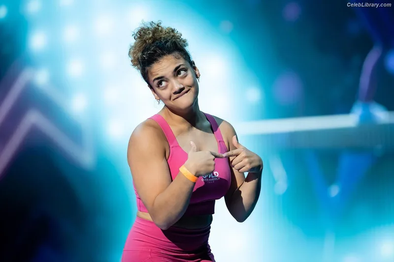 Laurie Hernandez photo 12 of 220