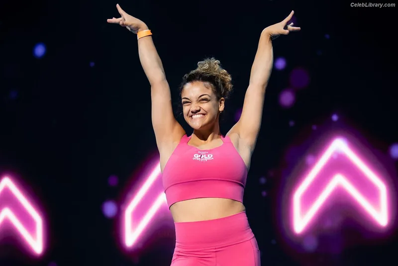 Laurie Hernandez photo 13 of 220