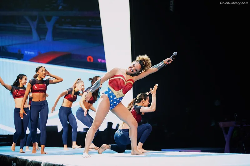 Laurie Hernandez photo 15 of 220