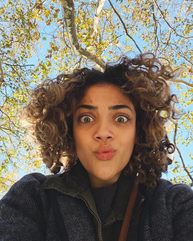 Laurie Hernandez photo 1 of 220