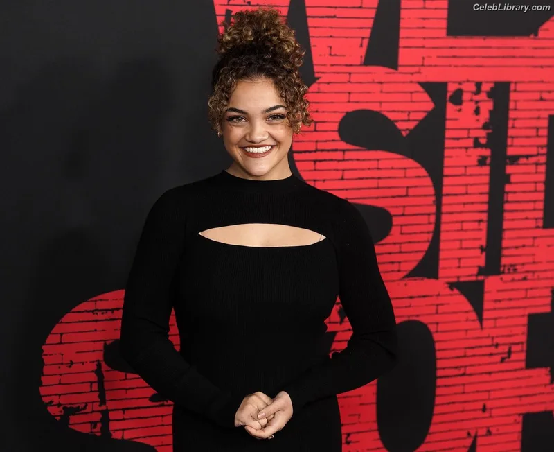 Laurie Hernandez photo 6 of 220