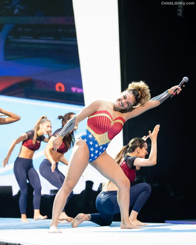 Laurie Hernandez photo 7 of 220