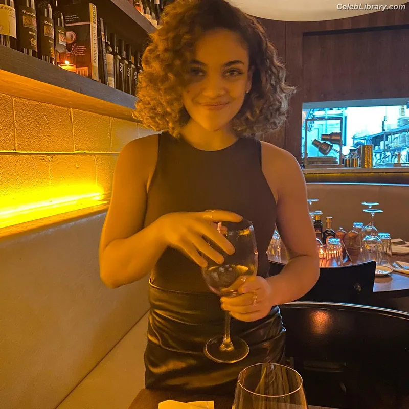 Laurie Hernandez photo 13 of 220