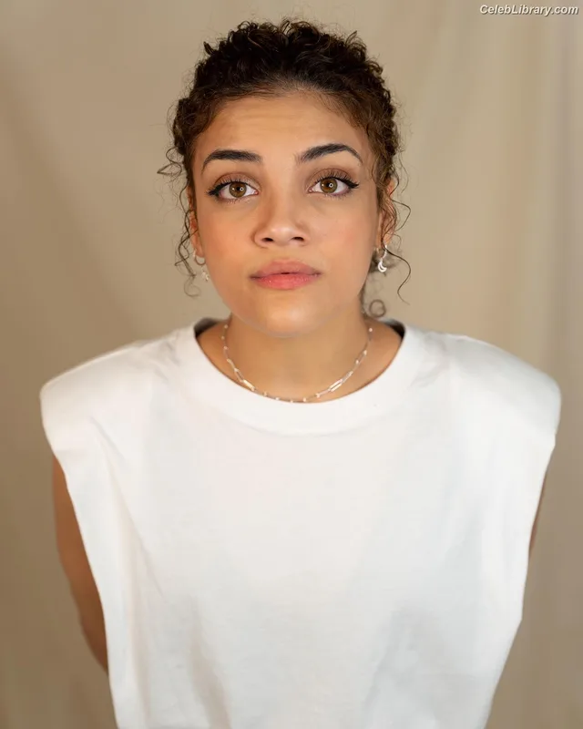 Laurie Hernandez photo 20 of 220
