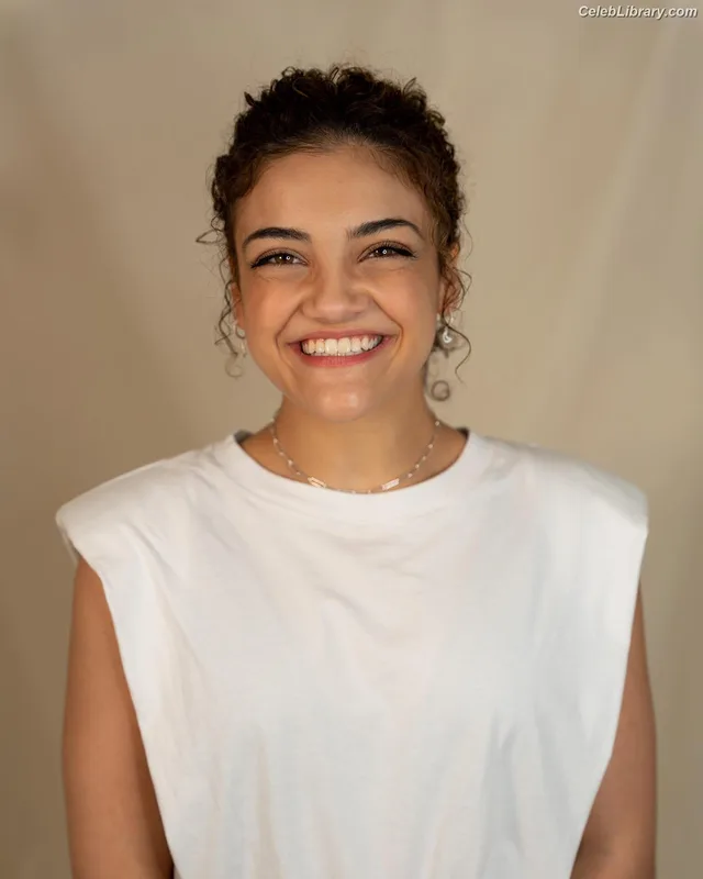 Laurie Hernandez photo 22 of 220