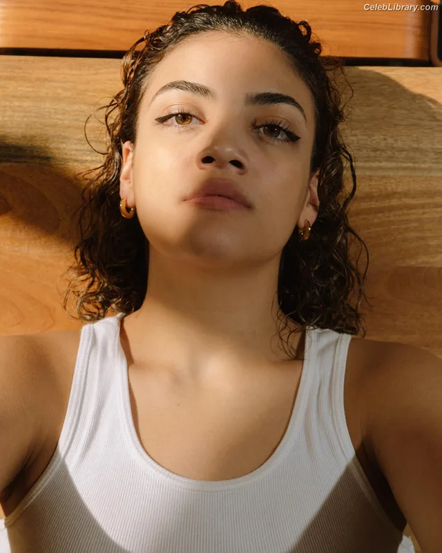 Laurie Hernandez photo 2 of 220
