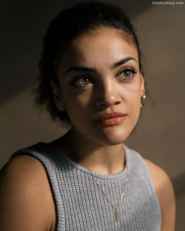 Laurie Hernandez photo 8 of 220