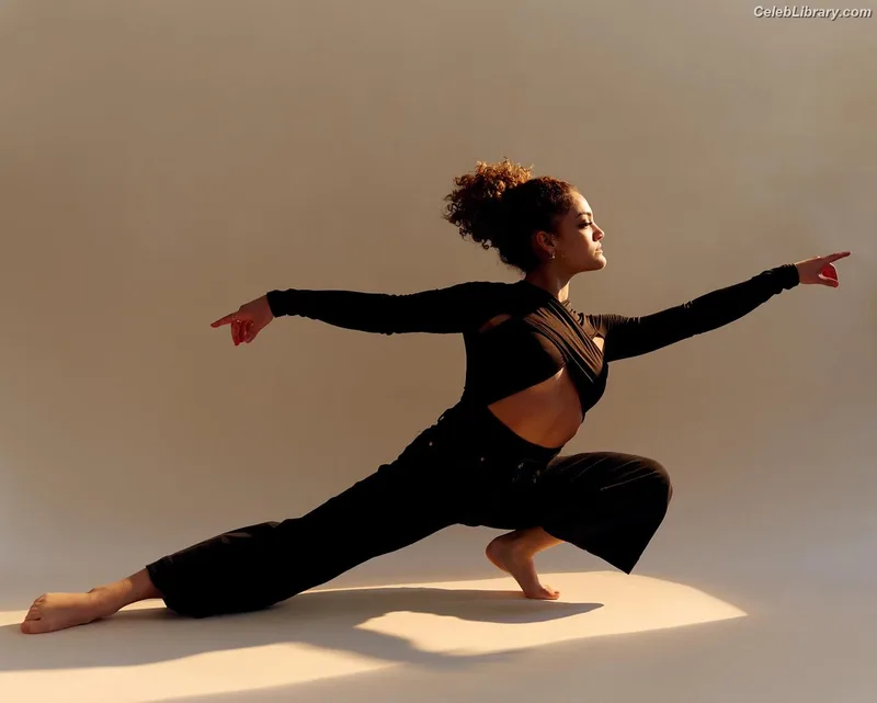 Laurie Hernandez photo 11 of 220