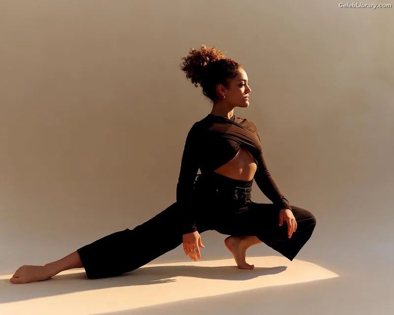 Laurie Hernandez photo 12 of 220