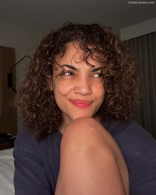 Laurie Hernandez photo 15 of 220