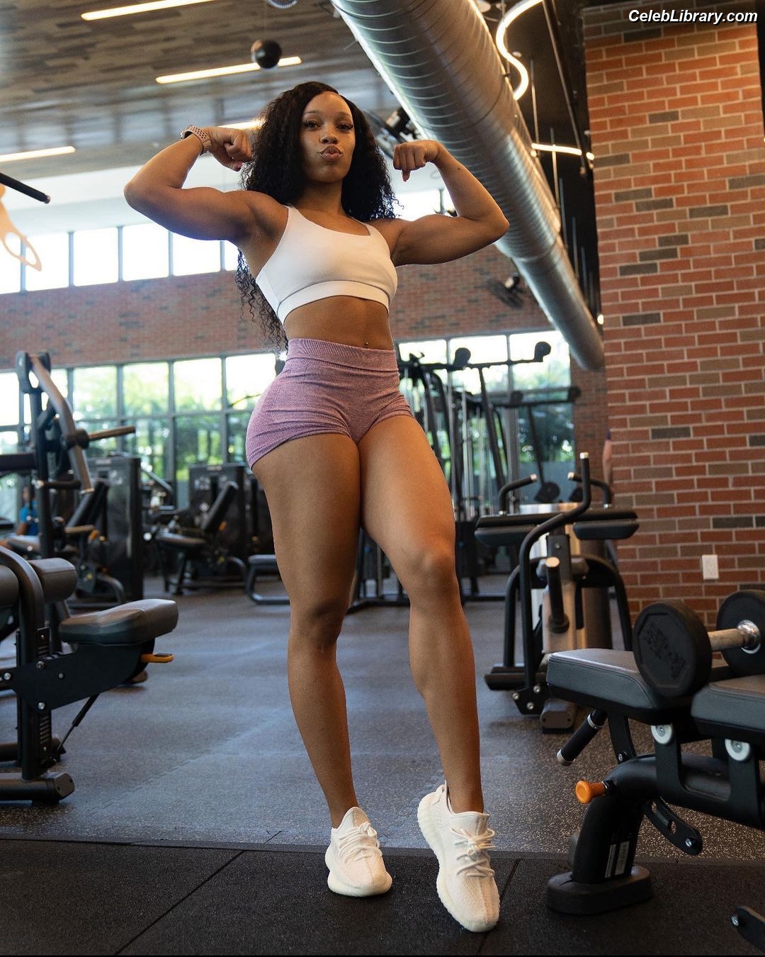 Layla Diggs photo 20 of 77