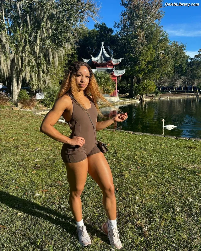 Layla Diggs photo 20 of 77
