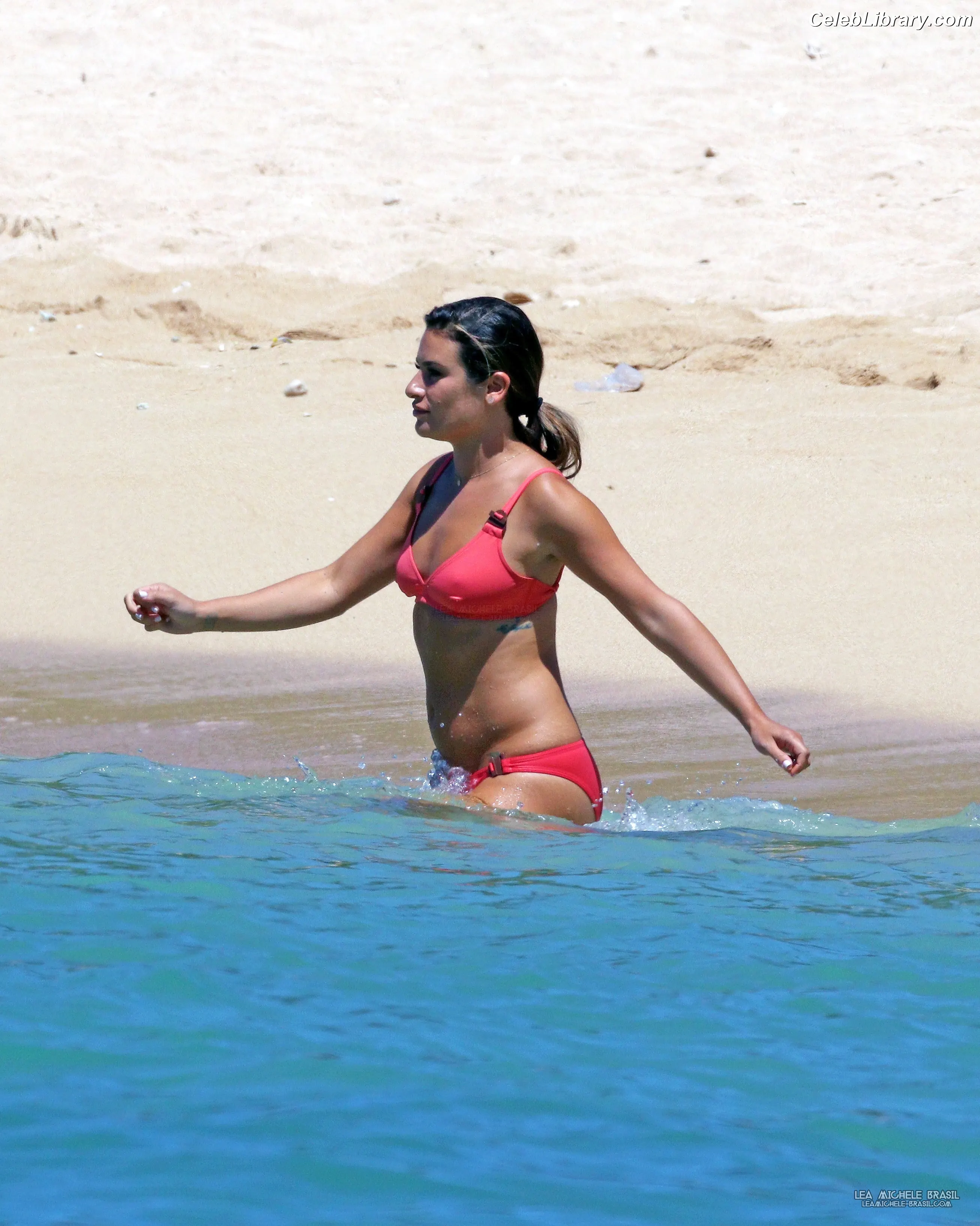 Lea Michele photo 11 of 284