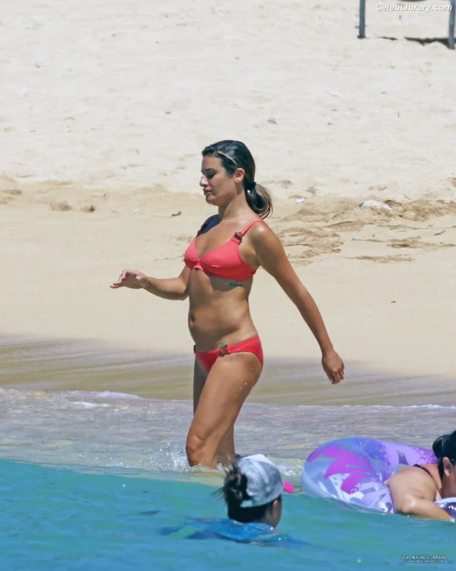 Lea Michele photo 13 of 282