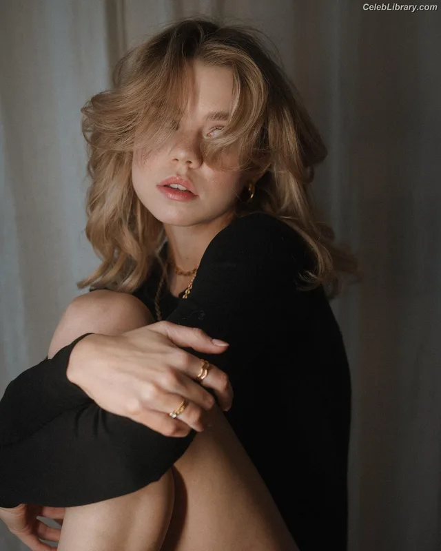 Lea Pietsch photo 22 of 150