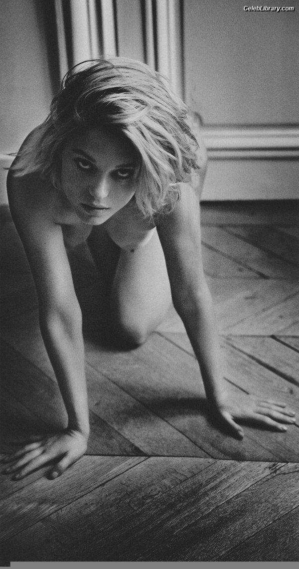 Lea Seydoux photo 3 of 64