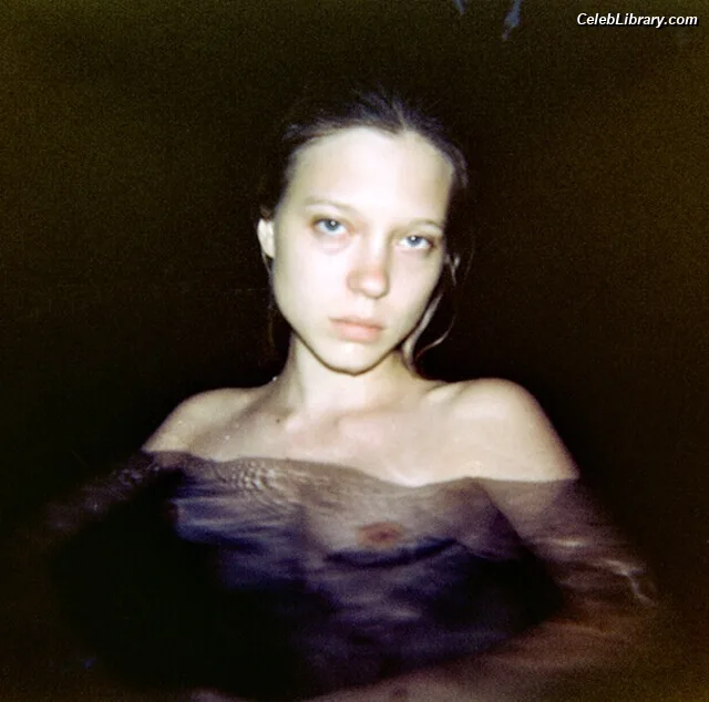 Lea Seydoux photo 14 of 64