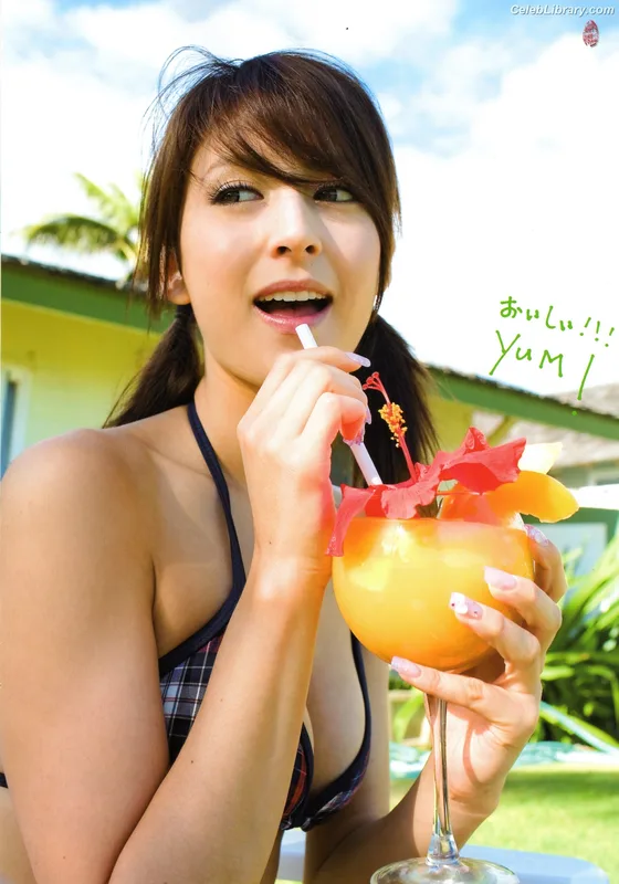 Leah Dizon photo 1 of 429
