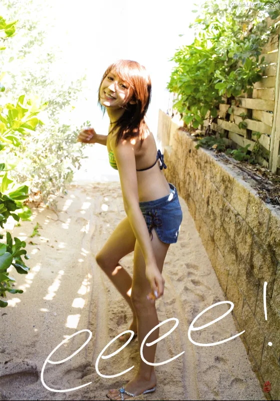 Leah Dizon photo 14 of 429