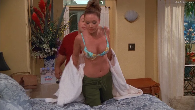 Leah Remini photo 11 of 40