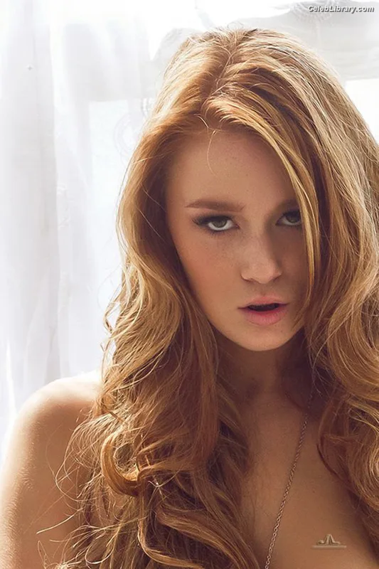 Leanna Decker photo 17 of 4292