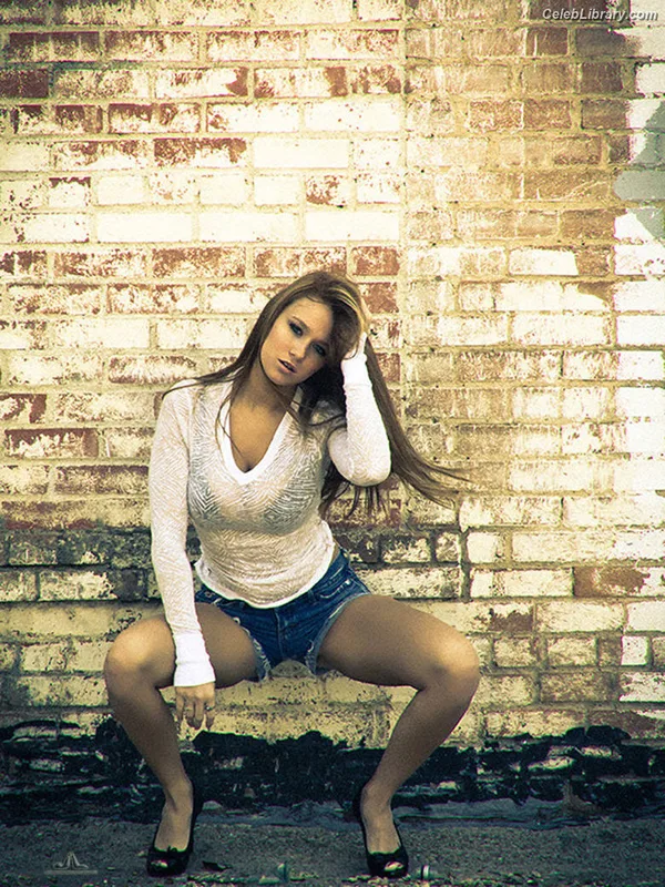 Leanna Decker photo 22 of 4292
