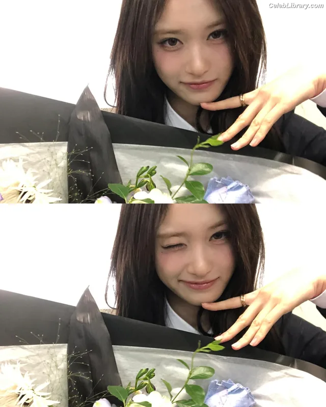 Lee Hyun-seo LEESEO (IVE) photo 10 of 52