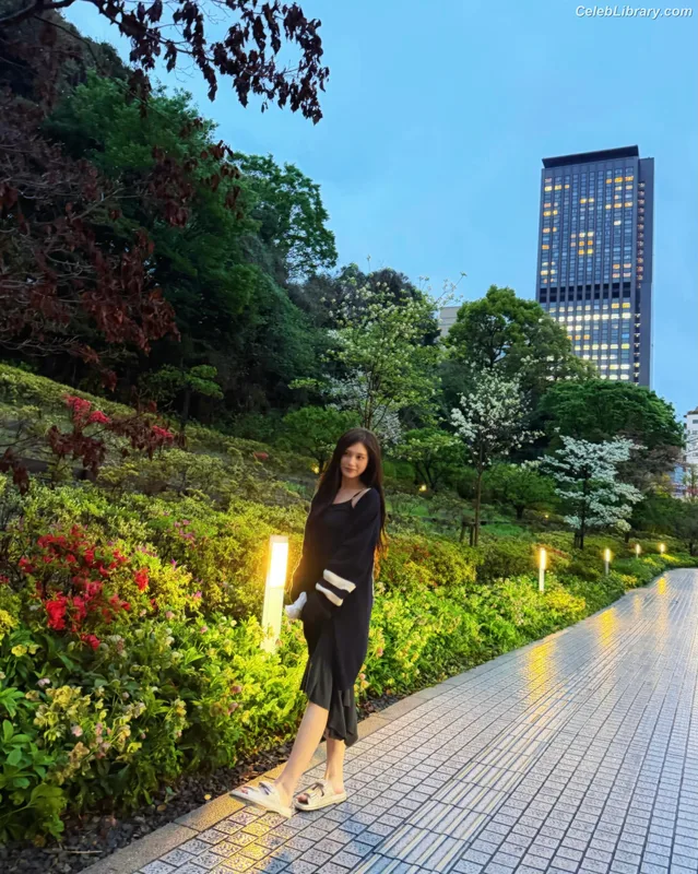 Lee Hyun-seo LEESEO (IVE) photo 22 of 52