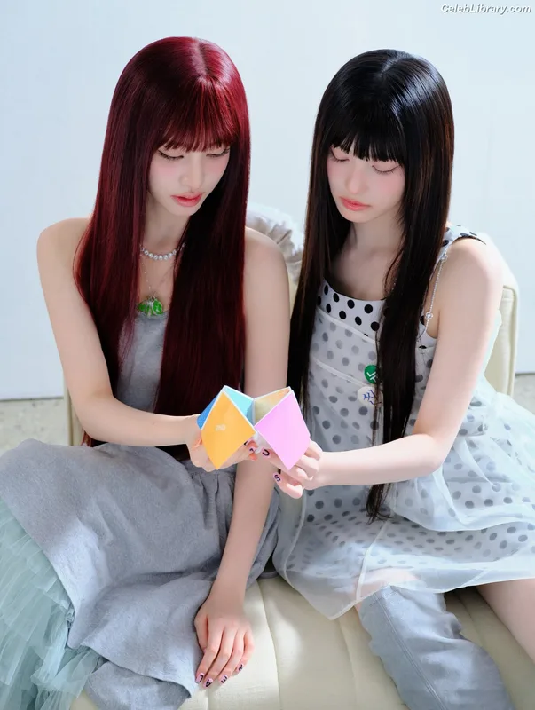 Lee Hyun-seo LEESEO (IVE) photo 13 of 52