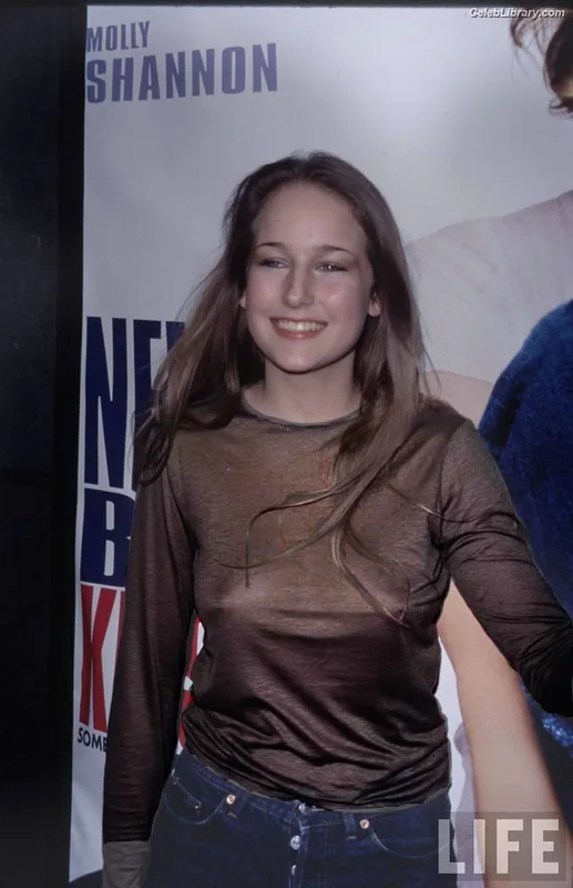 Leelee Sobieski photo 8 of 136