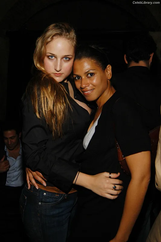 Leelee Sobieski photo 23 of 136