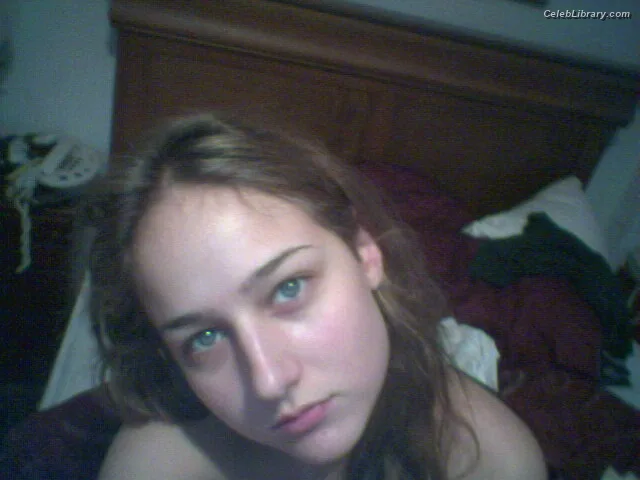 Leelee Sobieski photo 11 of 136
