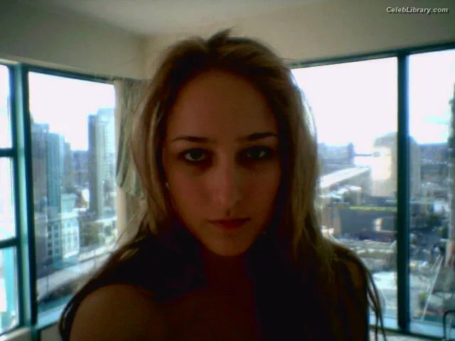 Leelee Sobieski photo 3 of 136