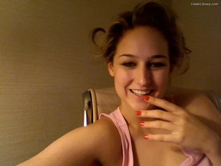 Leelee Sobieski photo 14 of 136