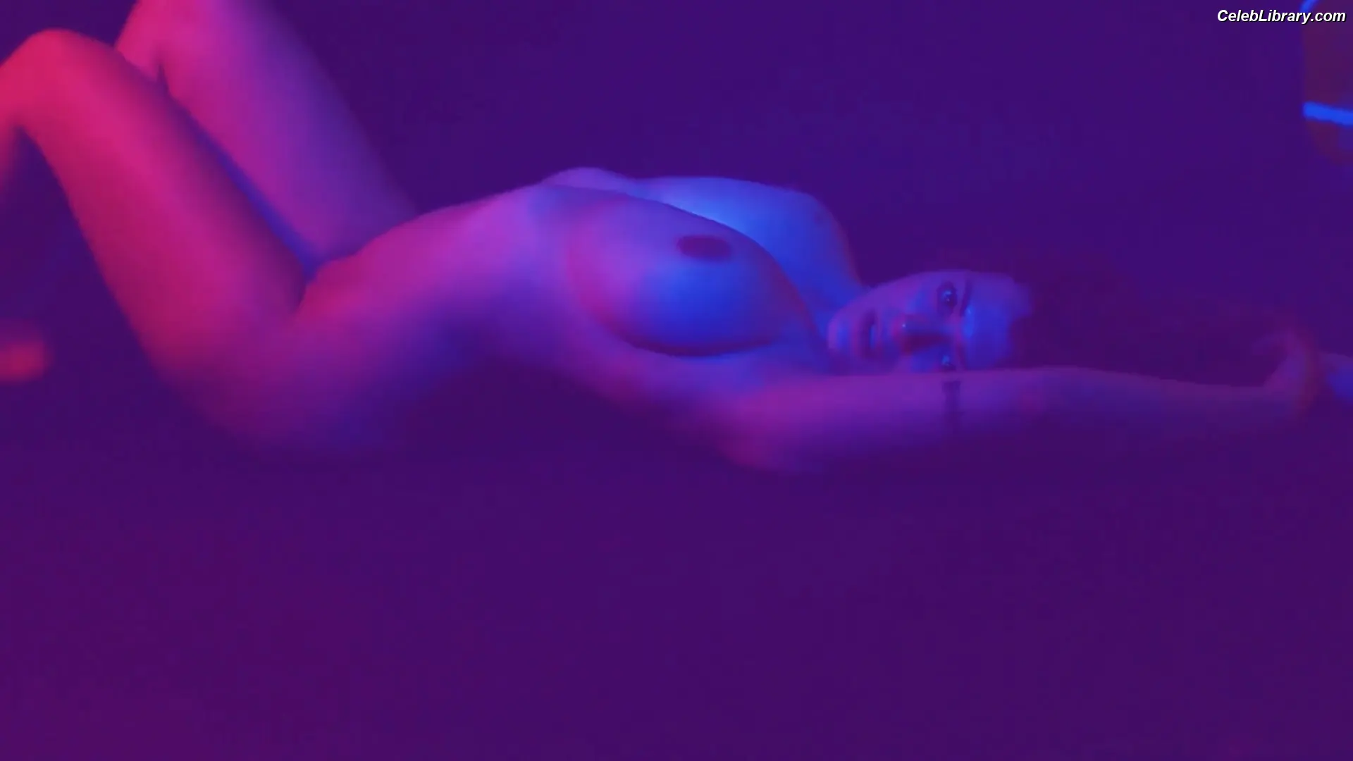 Leila Lowfire photo 21 of 234