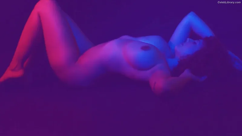 Leila Lowfire photo 22 of 235